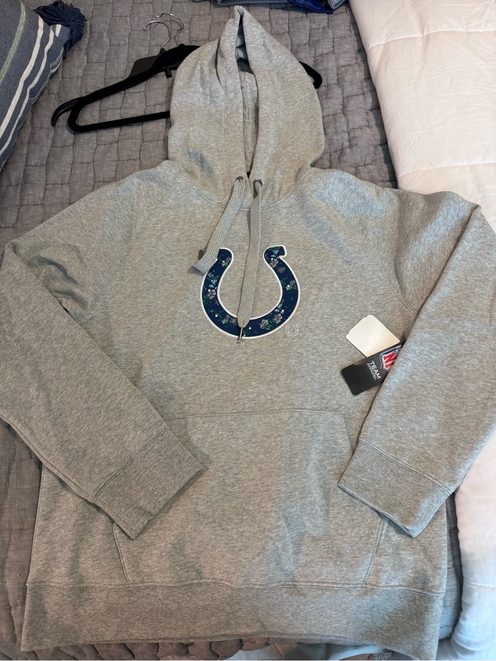 NWT Indianapolis Colts NFL Women’s Sweatshirt